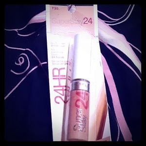 Not sold out idk why it says so